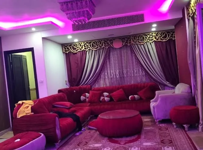 شقة ايجار مفروش 4 نوم 3 حمام 4 ريسيبشن