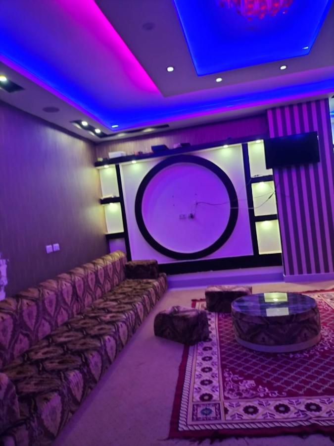 Apartment ايجار مفروش 4 نوم 3 حمام 4 ريسيبشن