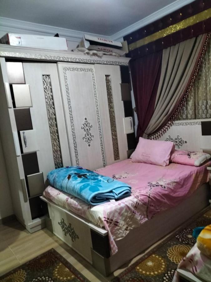 ايجار مفروش 4 نوم 3 حمام 4 ريسيبشن Apartment *