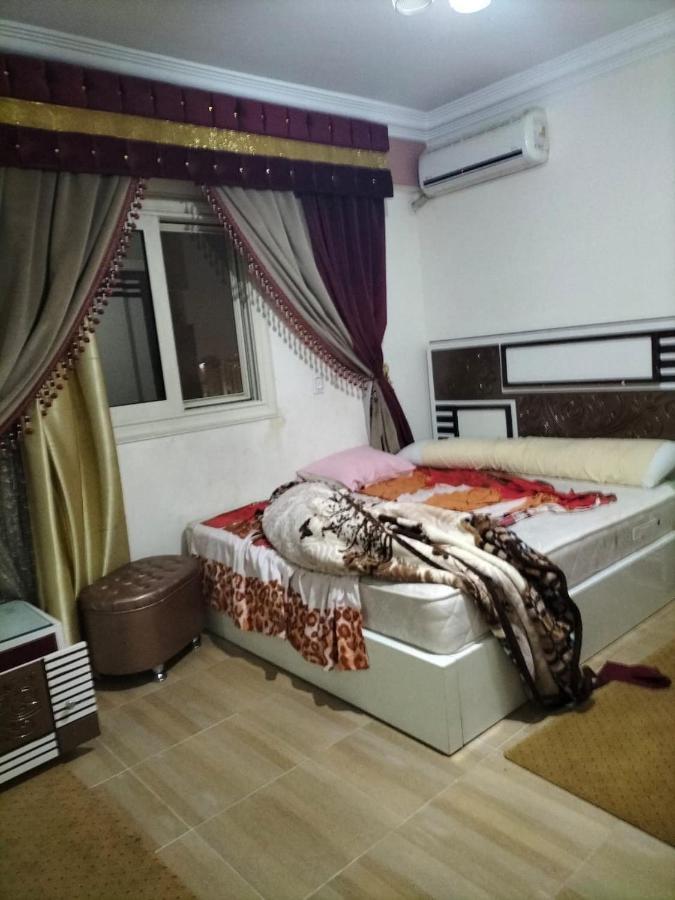 ايجار مفروش 4 نوم 3 حمام 4 ريسيبشن Appartement Caïro